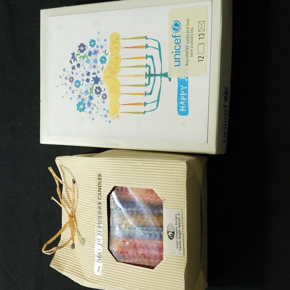 45 Tri Colored Chanukah Beeswax Candles & UNICEF Cards - Picture 1 of 6